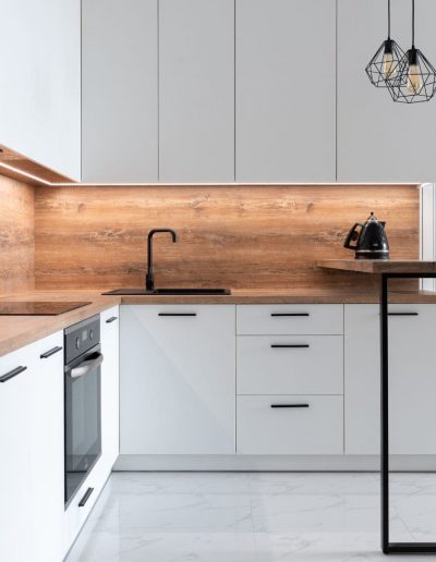 Ambiente con puerta PET Gris Pela